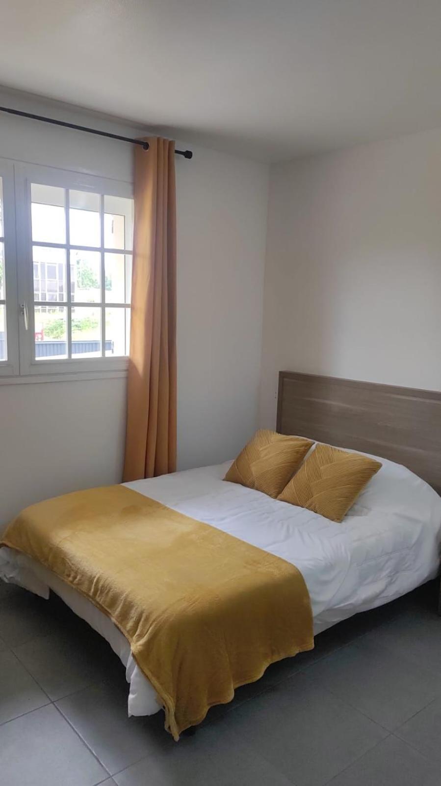 Appartement 1 , Disneyland - Parking Gratuit - Maison Des Platanes Meaux Esterno foto