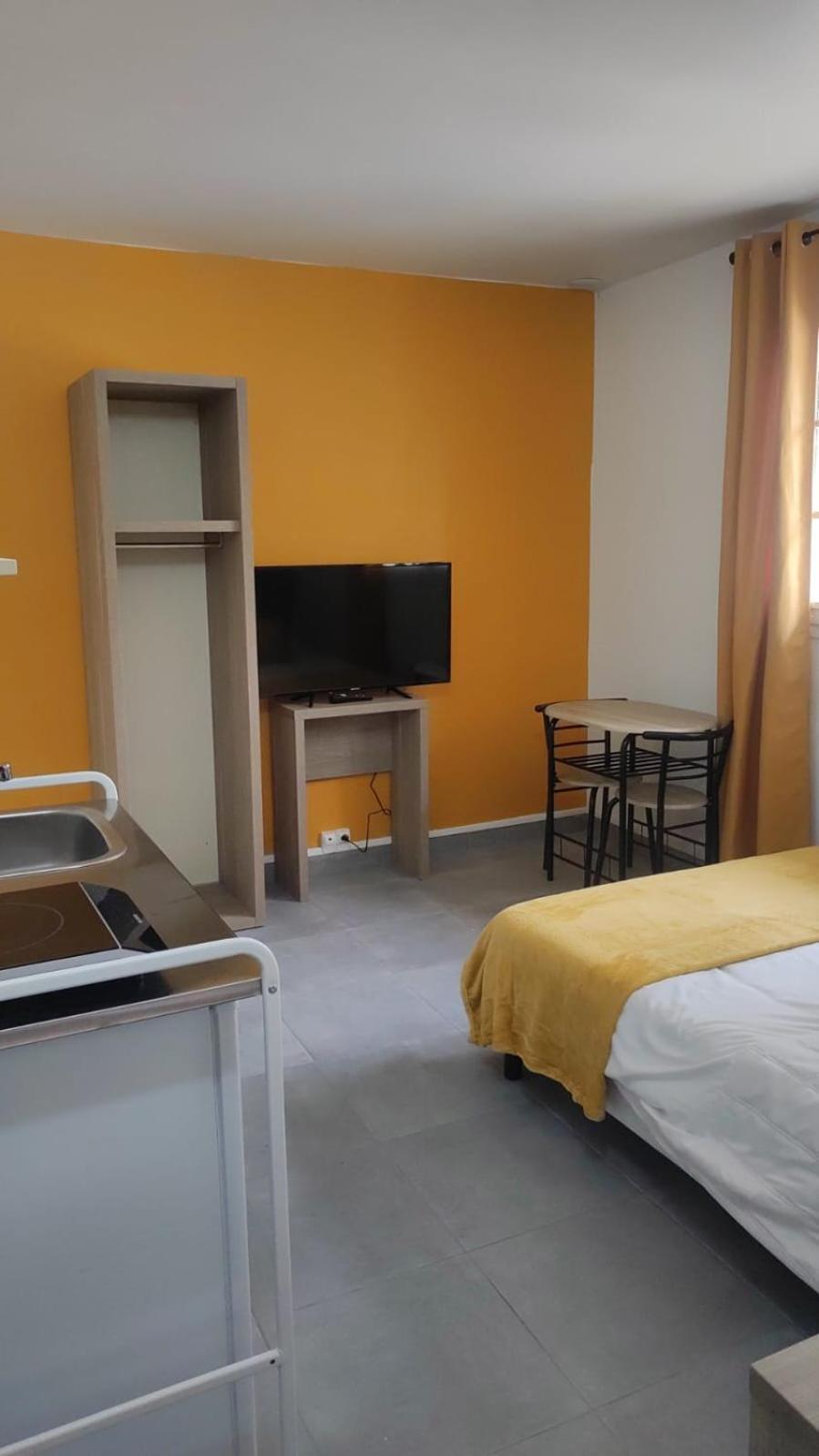Appartement 1 , Disneyland - Parking Gratuit - Maison Des Platanes Meaux Esterno foto
